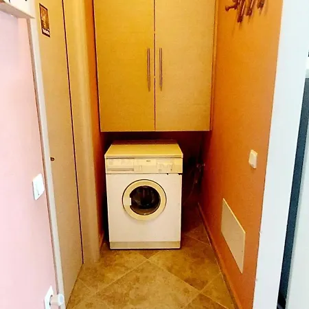 Calma Apartment Pigadhisanoi